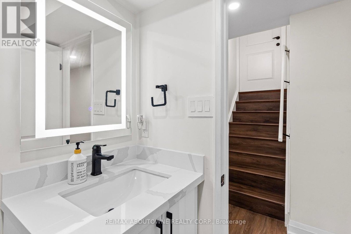 LOWER - 523 PINEGROVE ROAD - Photo 8