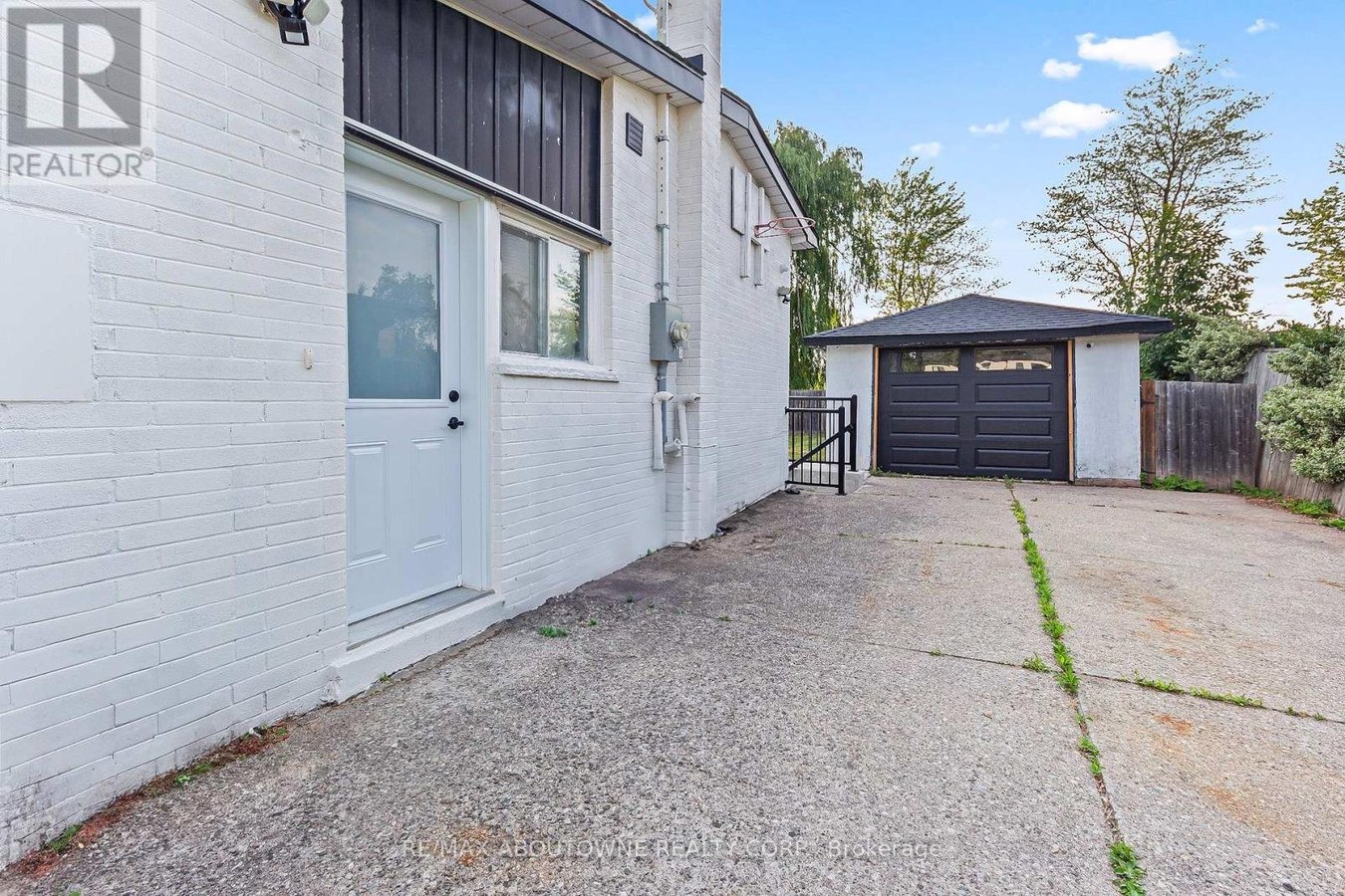 LOWER - 523 PINEGROVE ROAD - Photo 11