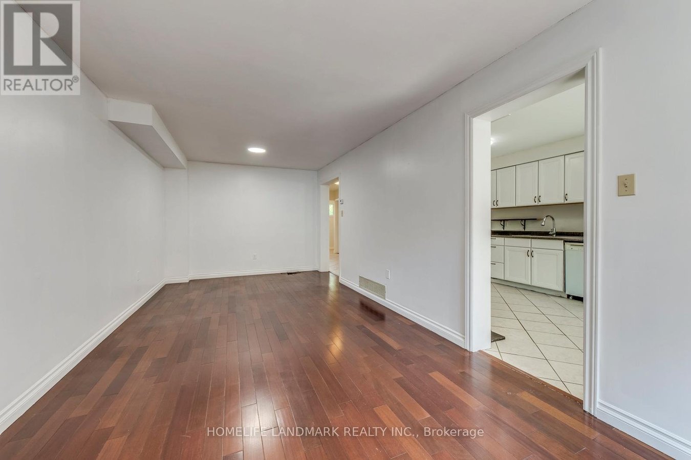 1226 COTTONWOOD CRESCENT - Photo 7