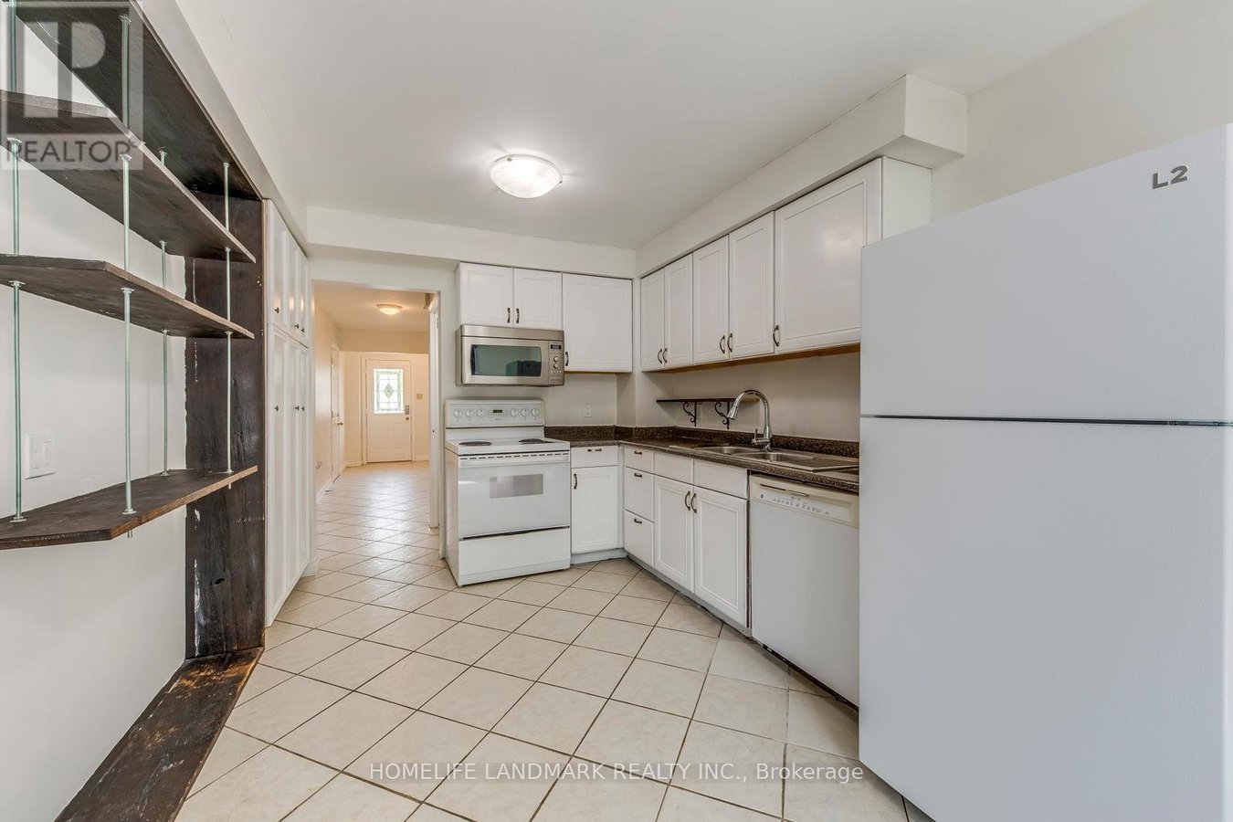 1226 COTTONWOOD CRESCENT - Photo 11