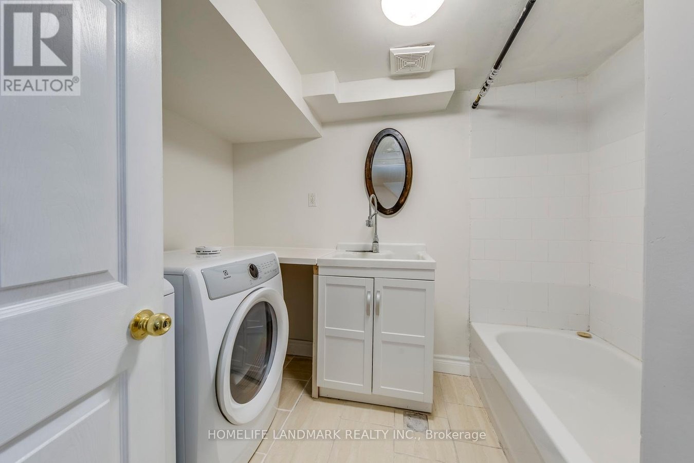 1226 COTTONWOOD CRESCENT - Photo 33