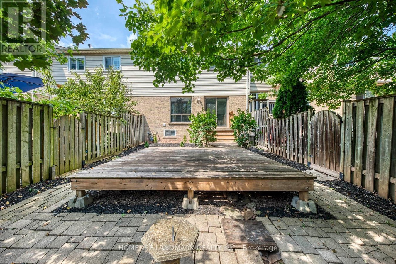 1226 COTTONWOOD CRESCENT - Photo 35