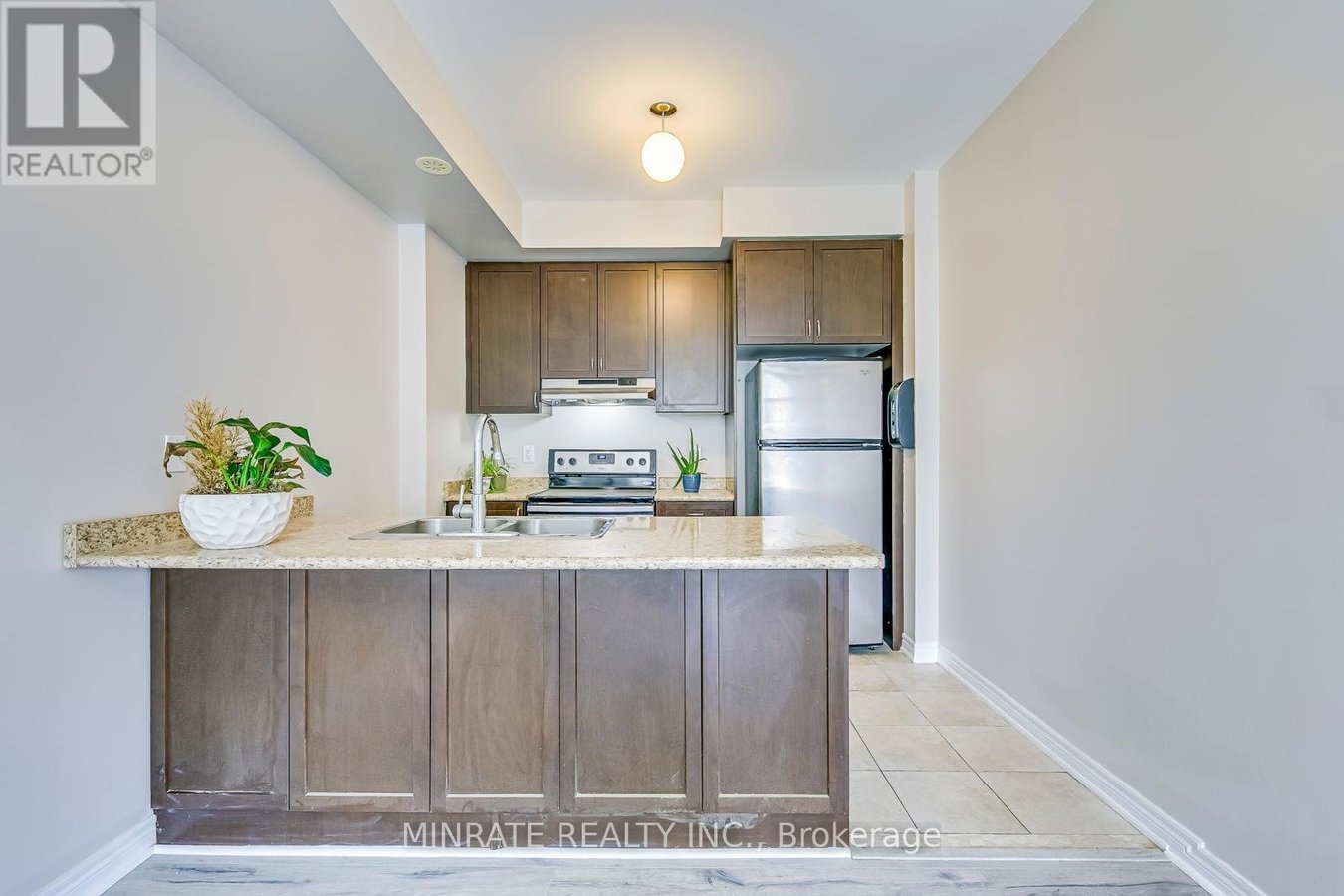 8 - 2435 GREENWICH DRIVE - Photo 8