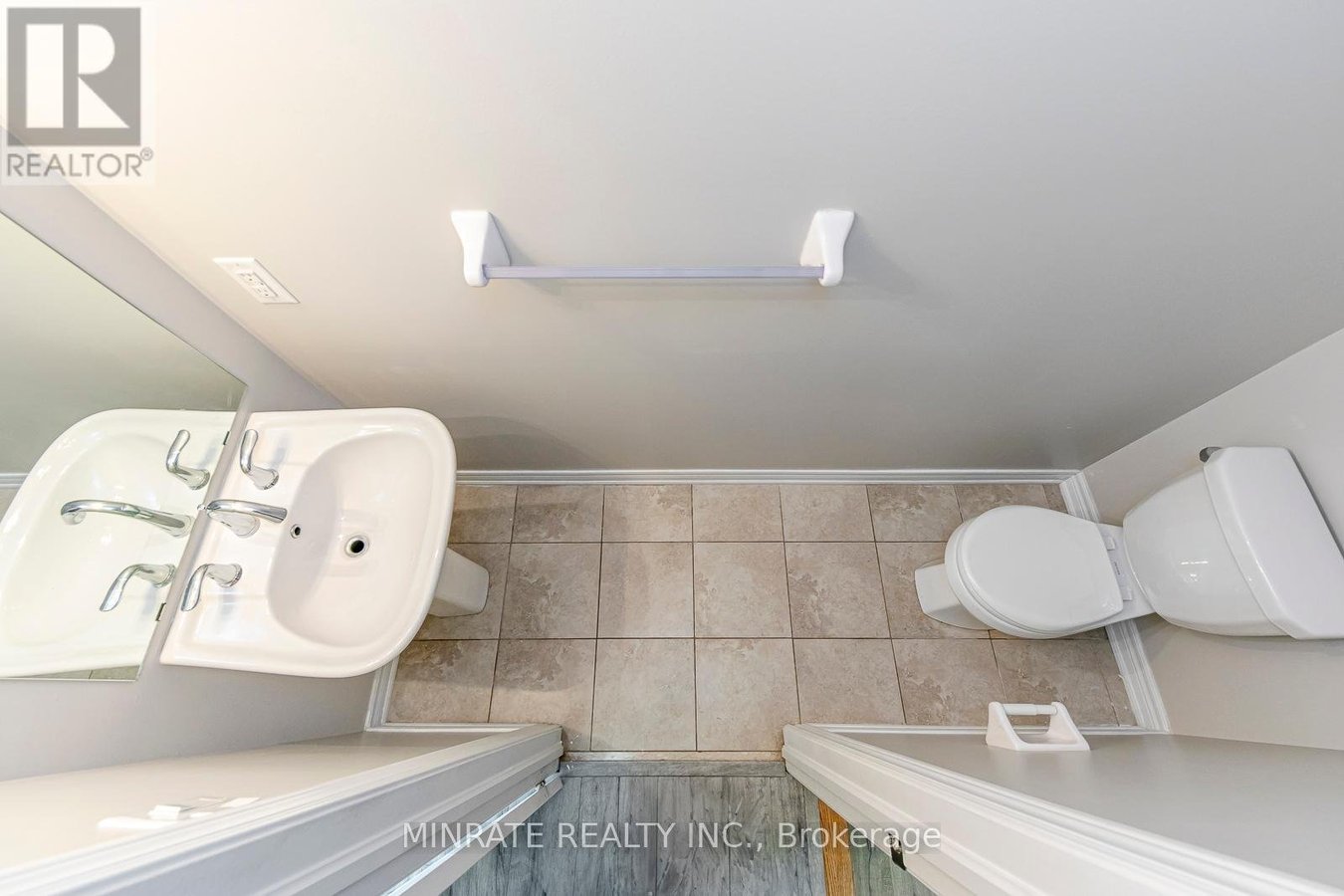 8 - 2435 GREENWICH DRIVE - Photo 11