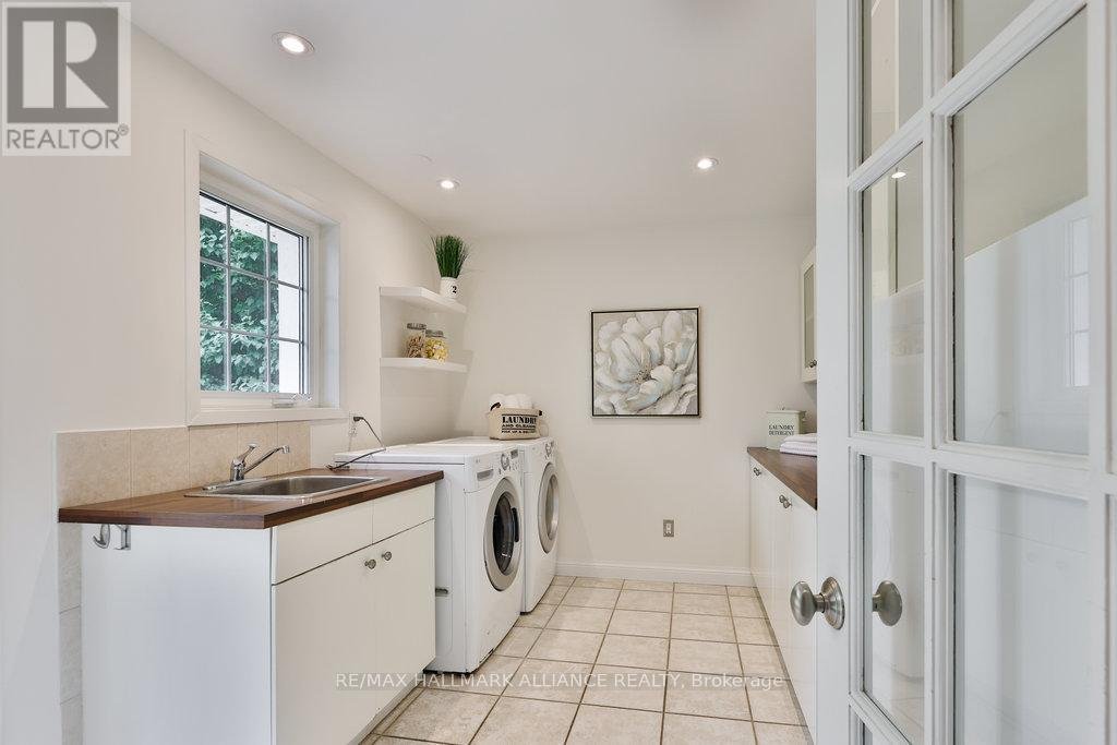 1316 CAMBRIDGE DRIVE - Photo 11