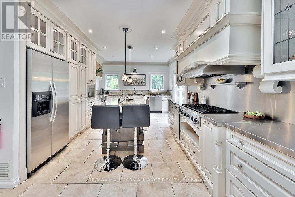 1316 CAMBRIDGE DRIVE - Photo 14