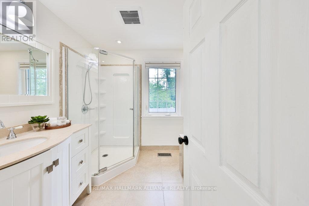 1316 CAMBRIDGE DRIVE - Photo 24