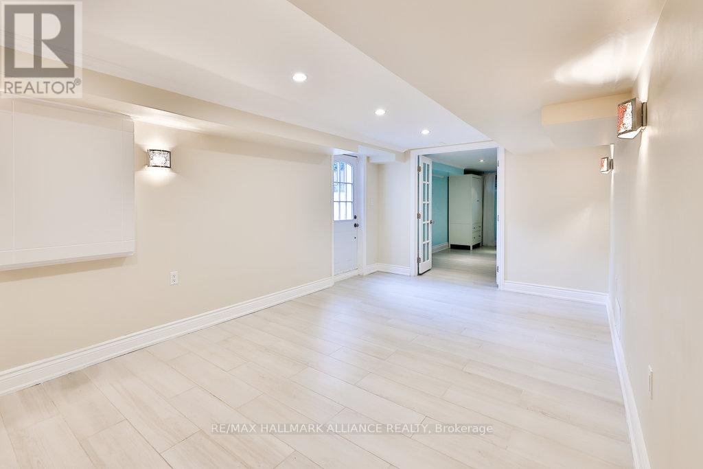 1316 CAMBRIDGE DRIVE - Photo 27