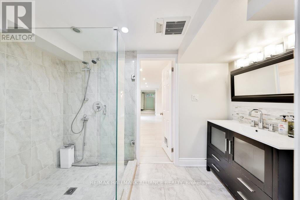 1316 CAMBRIDGE DRIVE - Photo 31