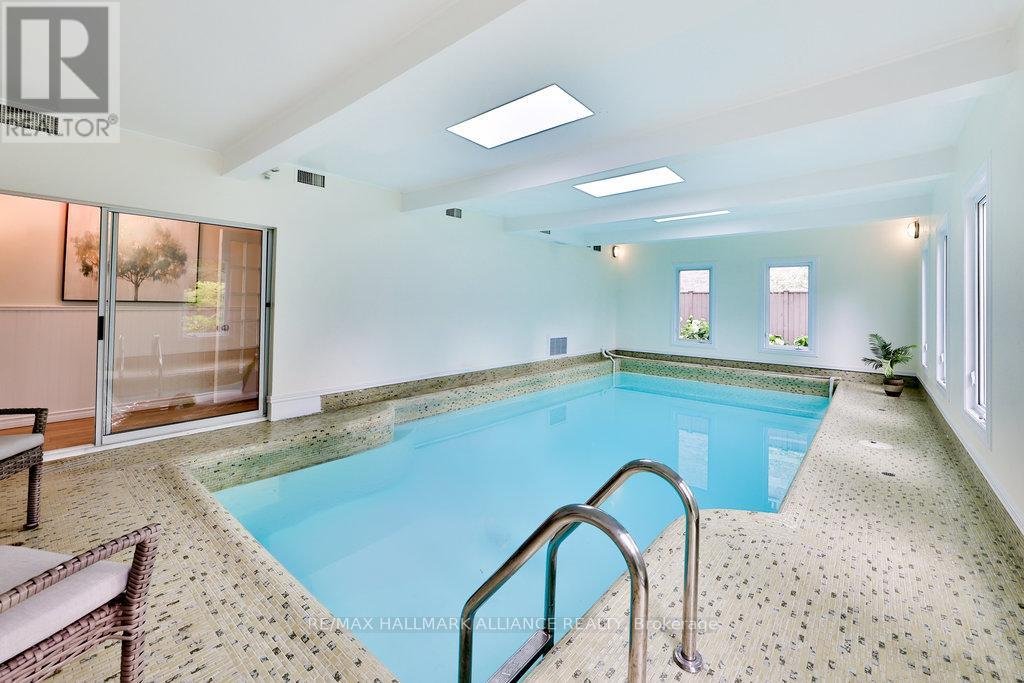 1316 CAMBRIDGE DRIVE - Photo 33