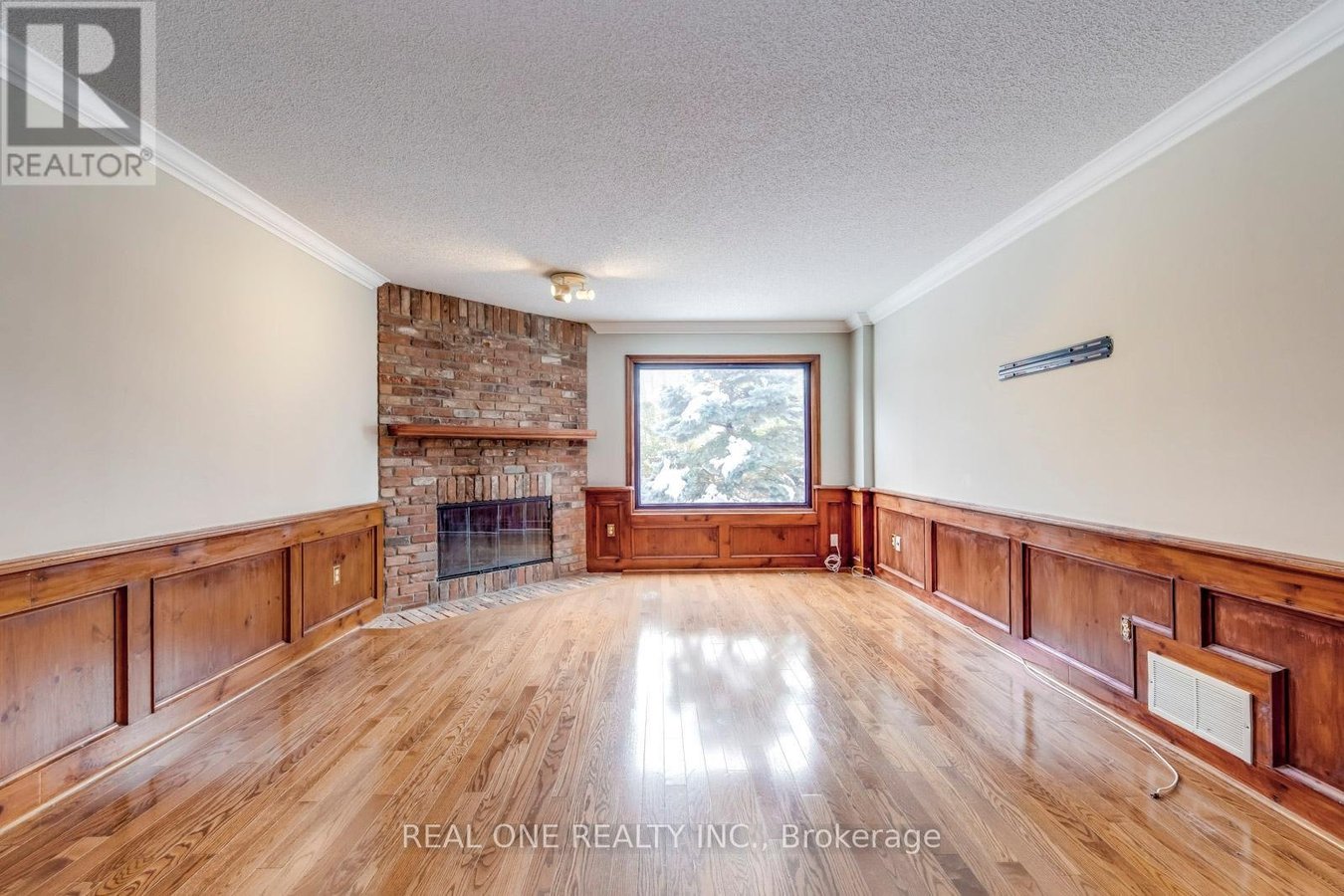 1369 MAPLERIDGE CRESCENT - Photo 6