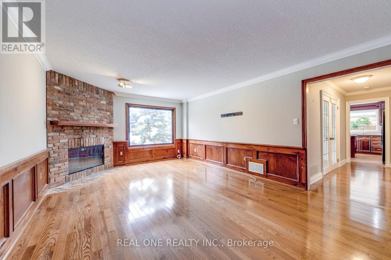 1369 MAPLERIDGE CRESCENT - Photo 7