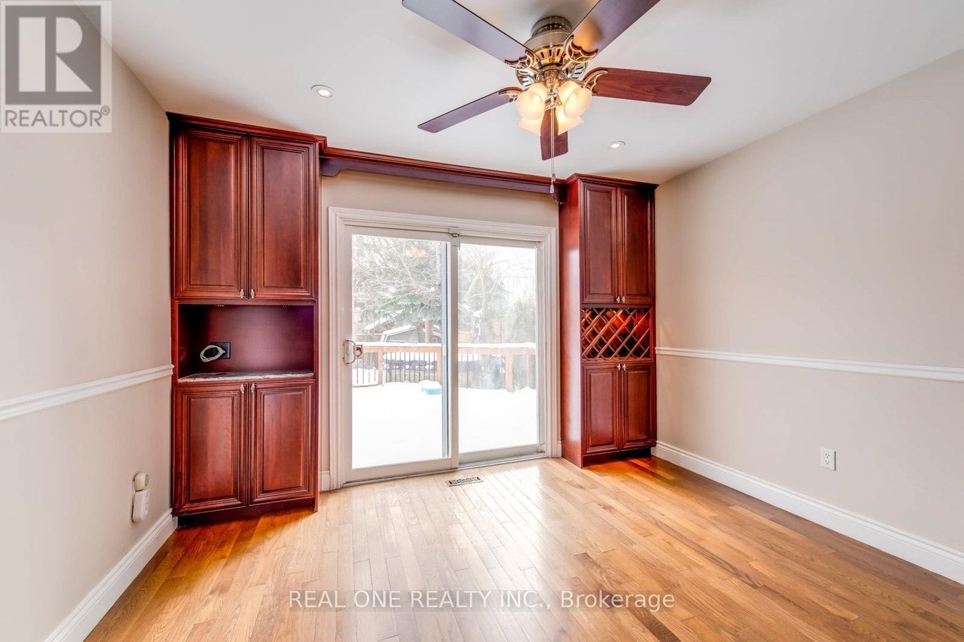 1369 MAPLERIDGE CRESCENT - Photo 11