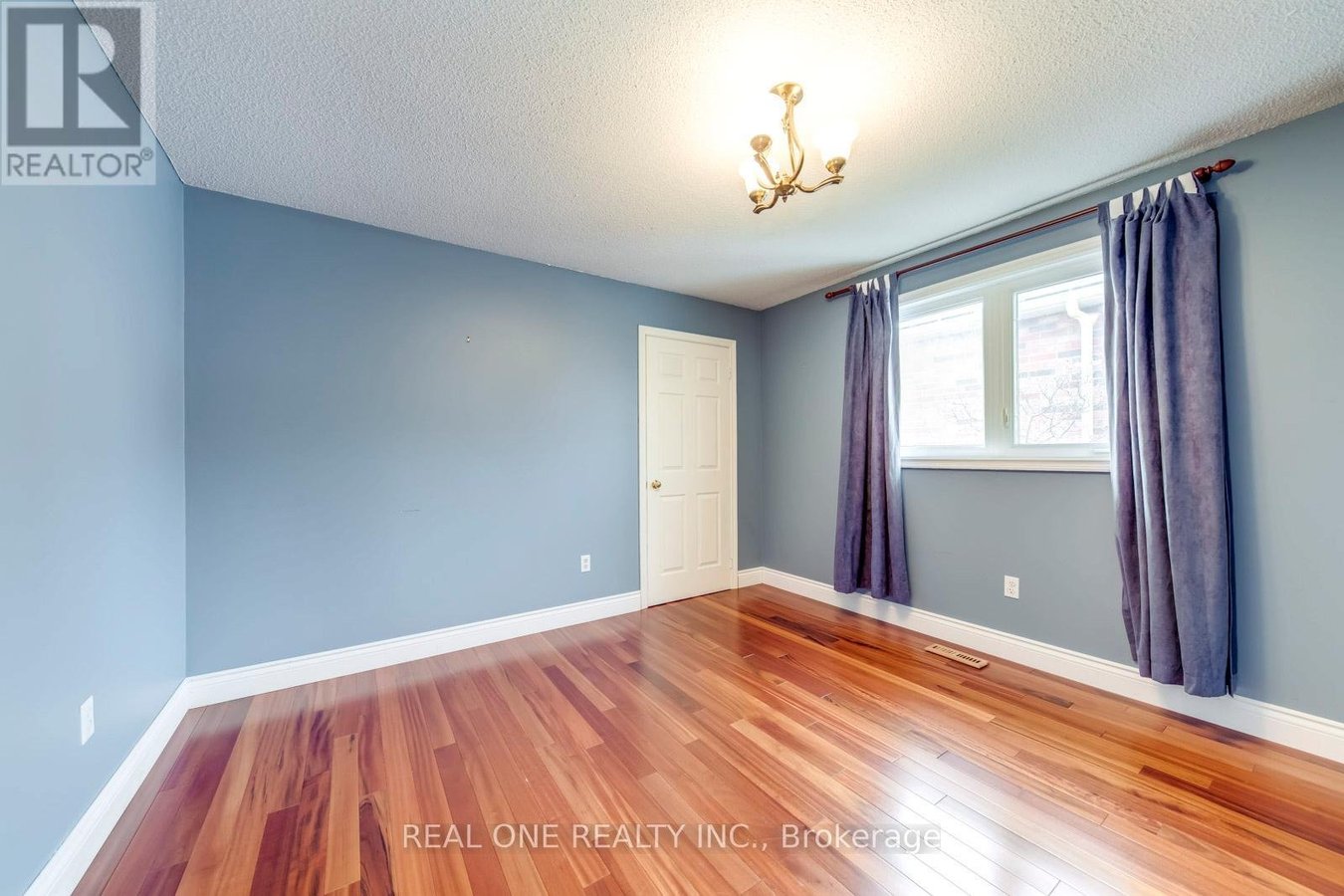 1369 MAPLERIDGE CRESCENT - Photo 23