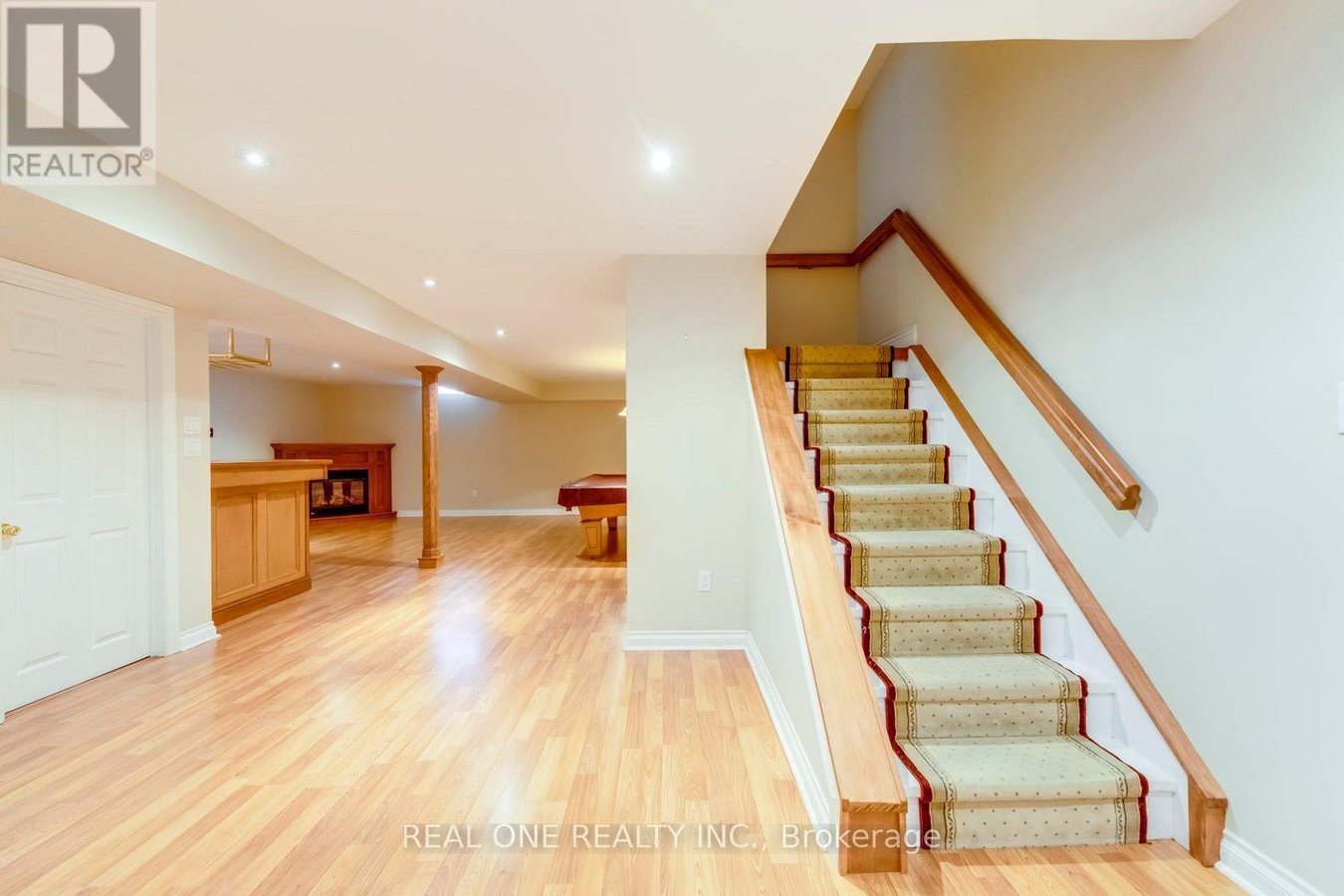 1369 MAPLERIDGE CRESCENT - Photo 27