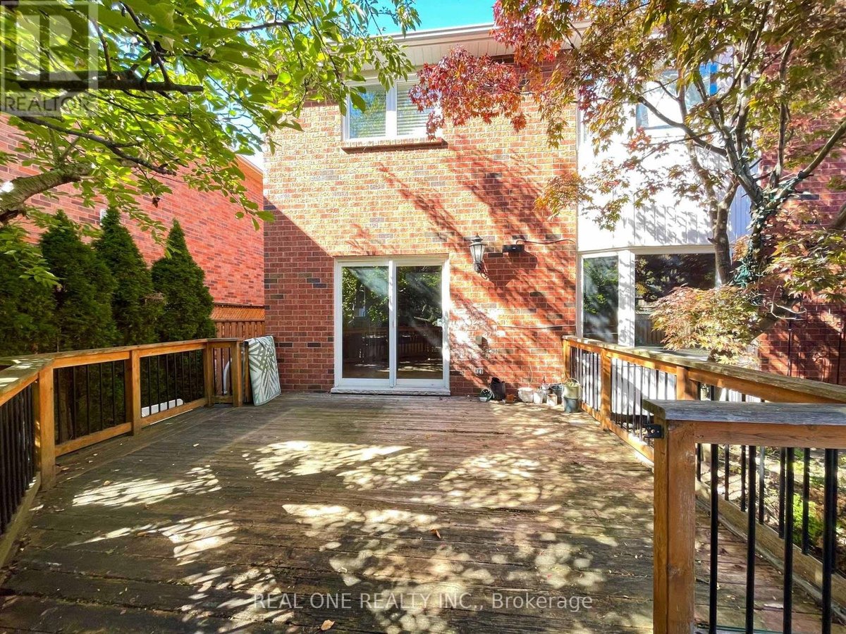 1369 MAPLERIDGE CRESCENT - Photo 33