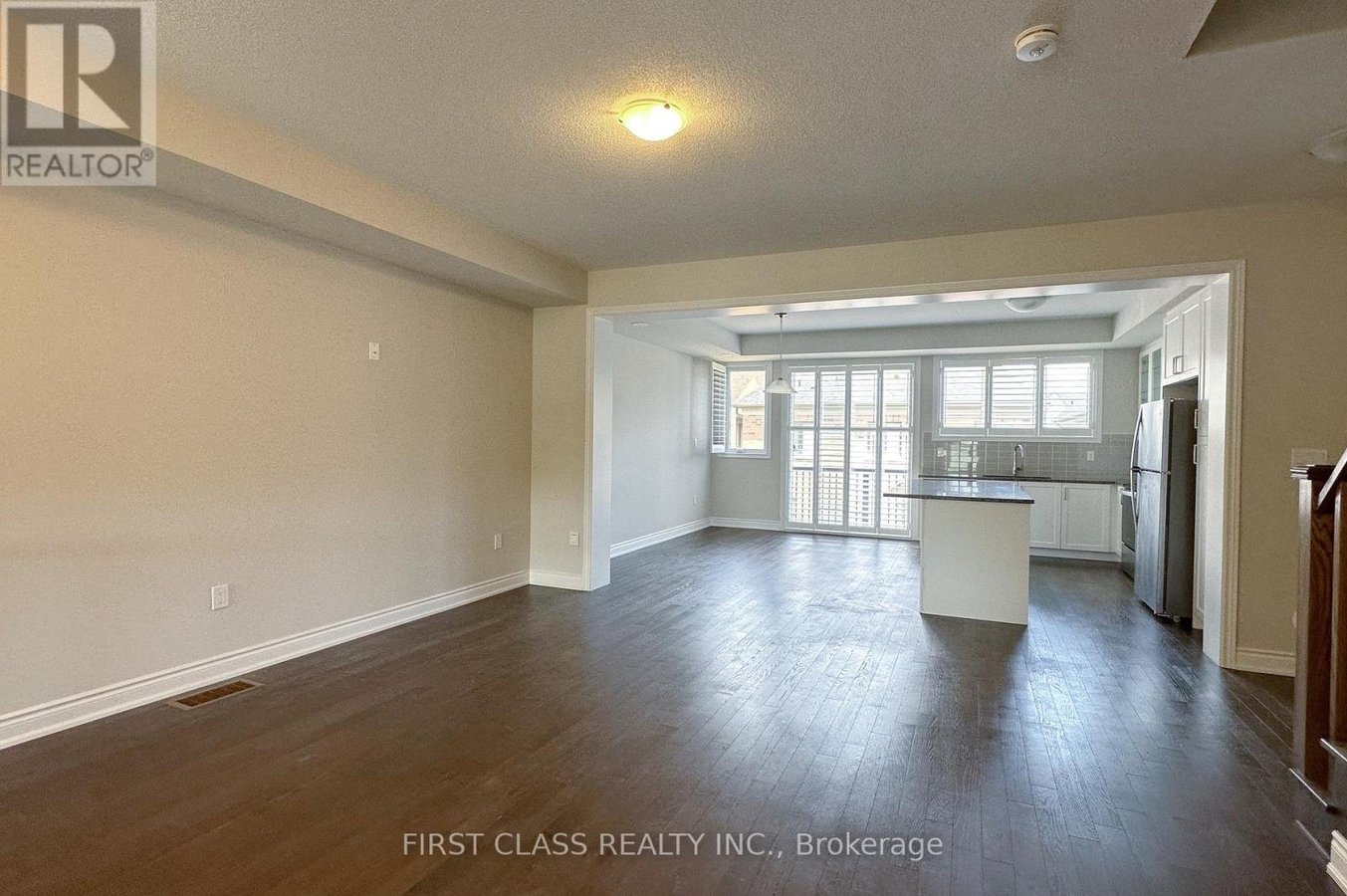 1476 YELLOW ROSE CIRCLE - Photo 3