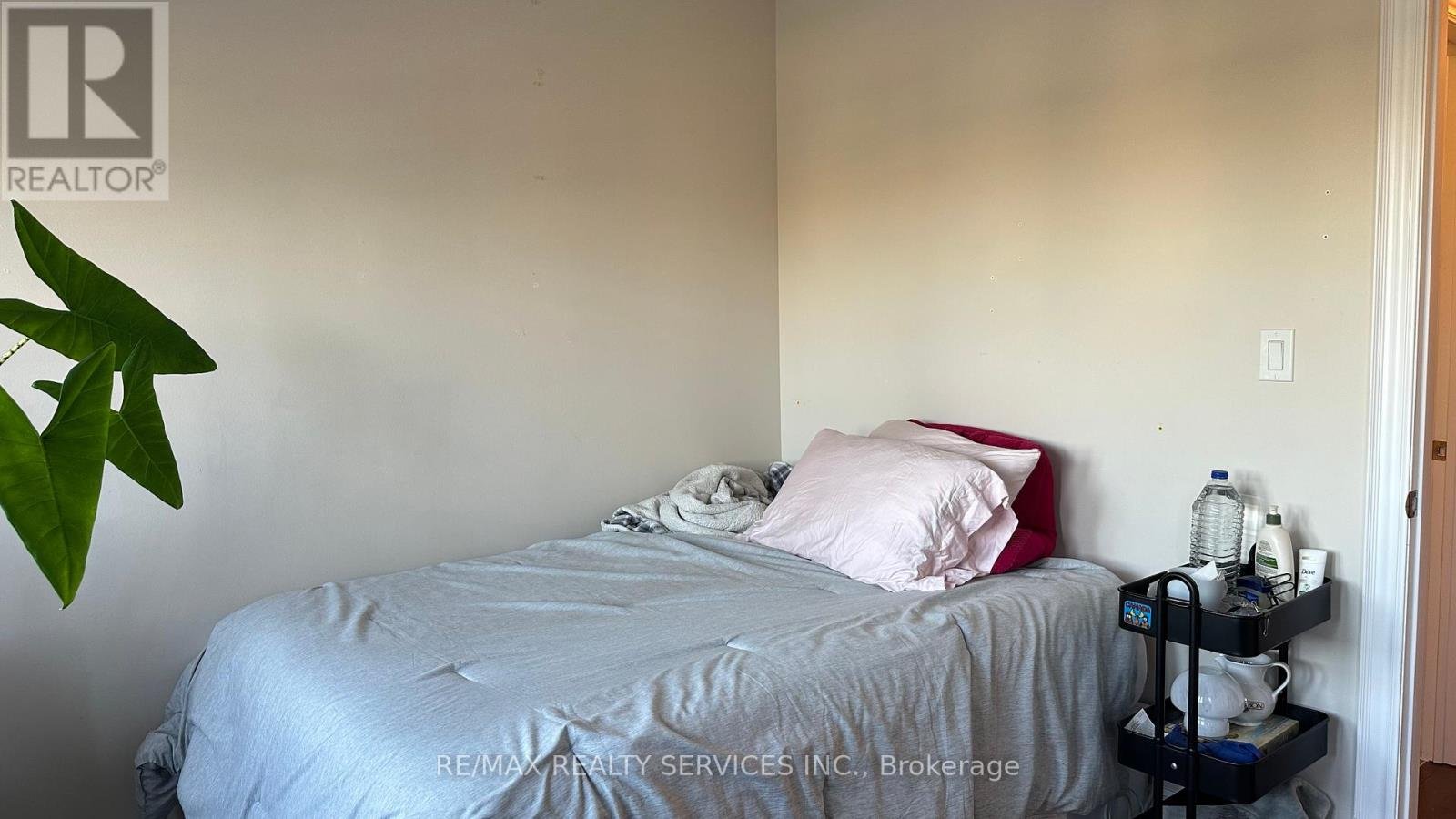28 - 2184 TRAFALGAR ROAD - Photo 16