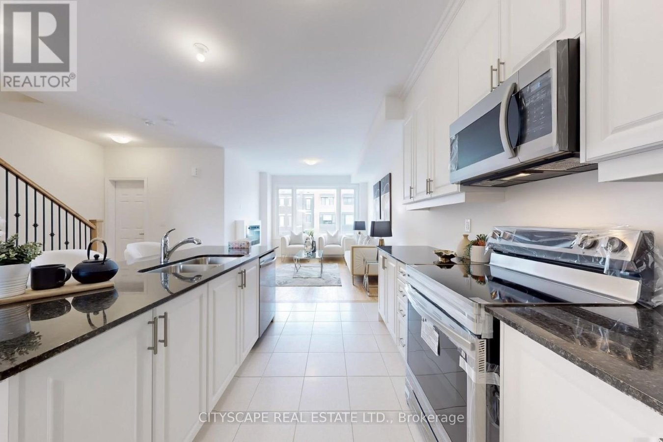 6 MARVIN AVENUE - Photo 11