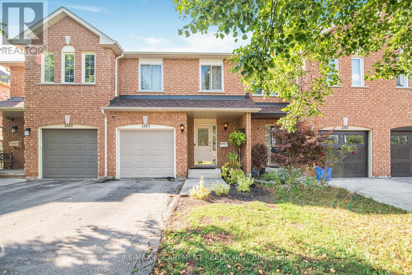 1183 WESTVIEW TERRACE - Photo 2