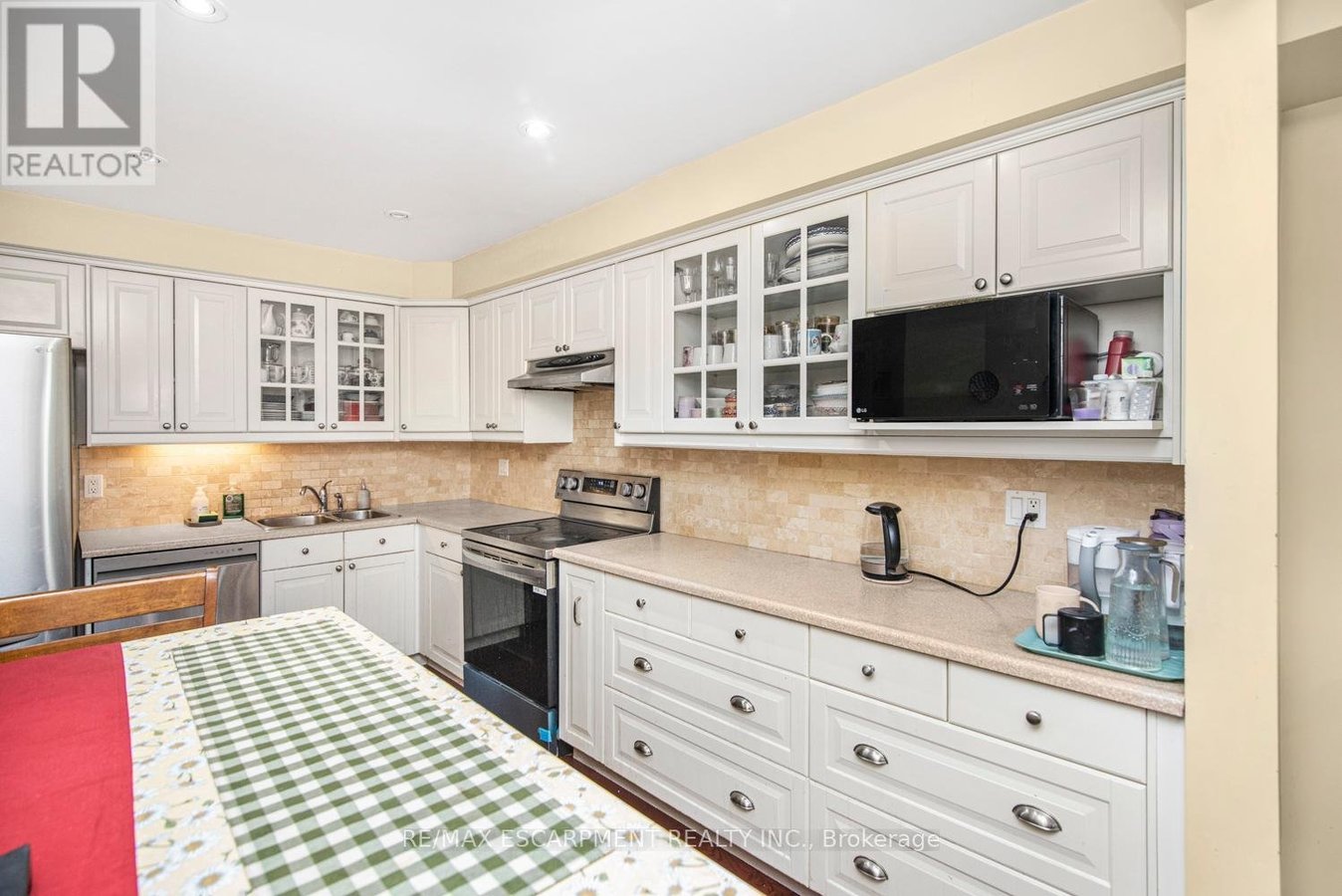 1183 WESTVIEW TERRACE - Photo 10