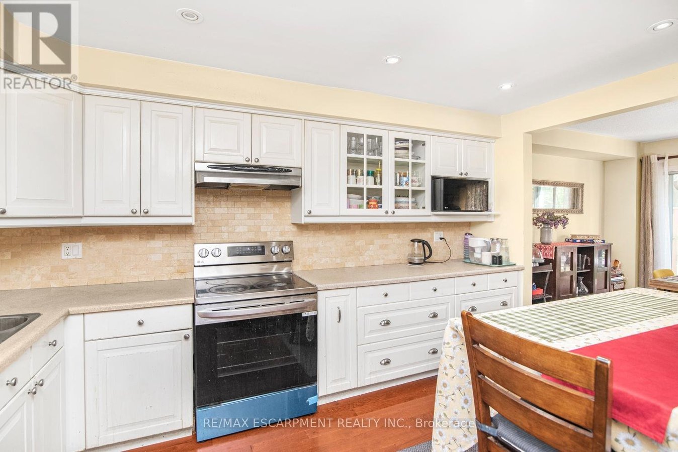 1183 WESTVIEW TERRACE - Photo 11