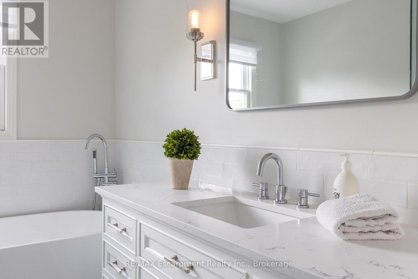 212 KING STREET - Photo 22