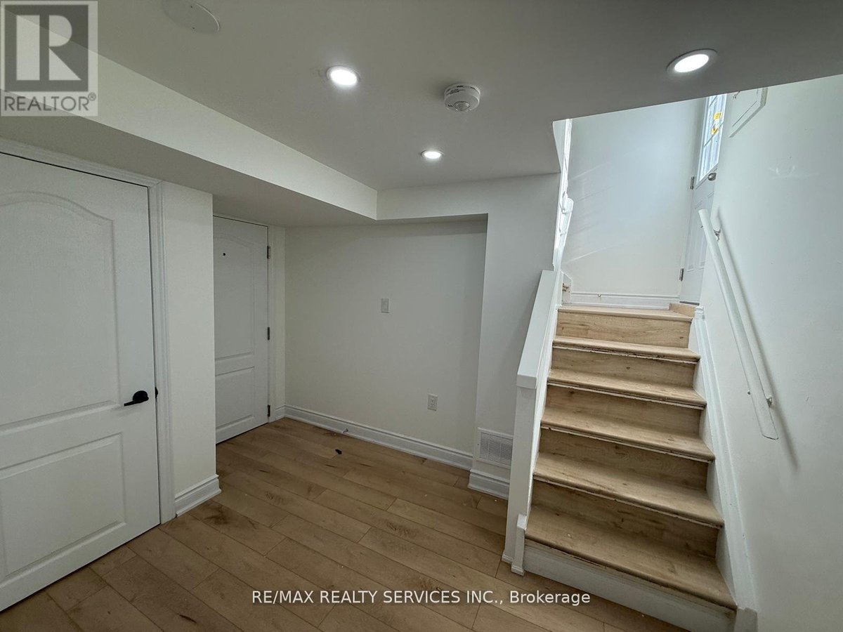 BSMT - 234 MORDEN ROAD - Photo 2