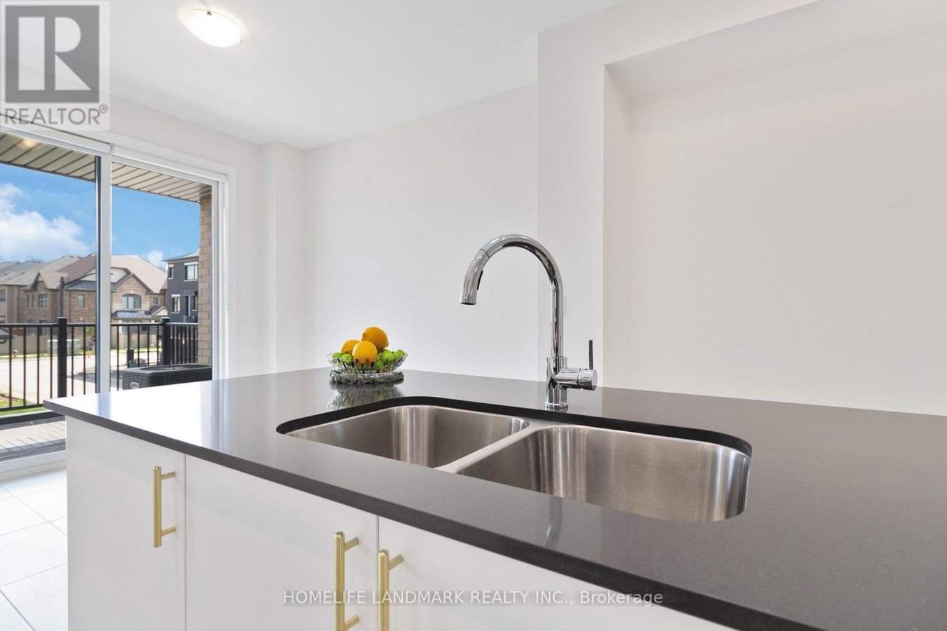 3303 SIXTH LINE - Photo 15