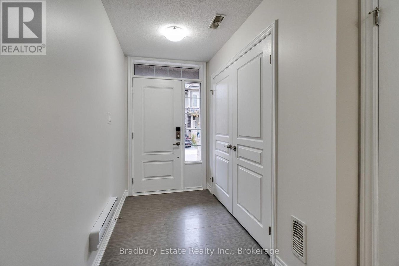 3105 BLACKFRIAR COMMON - Photo 4