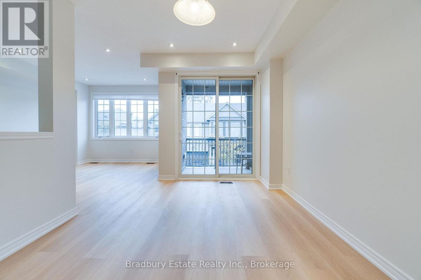 3105 BLACKFRIAR COMMON - Photo 9