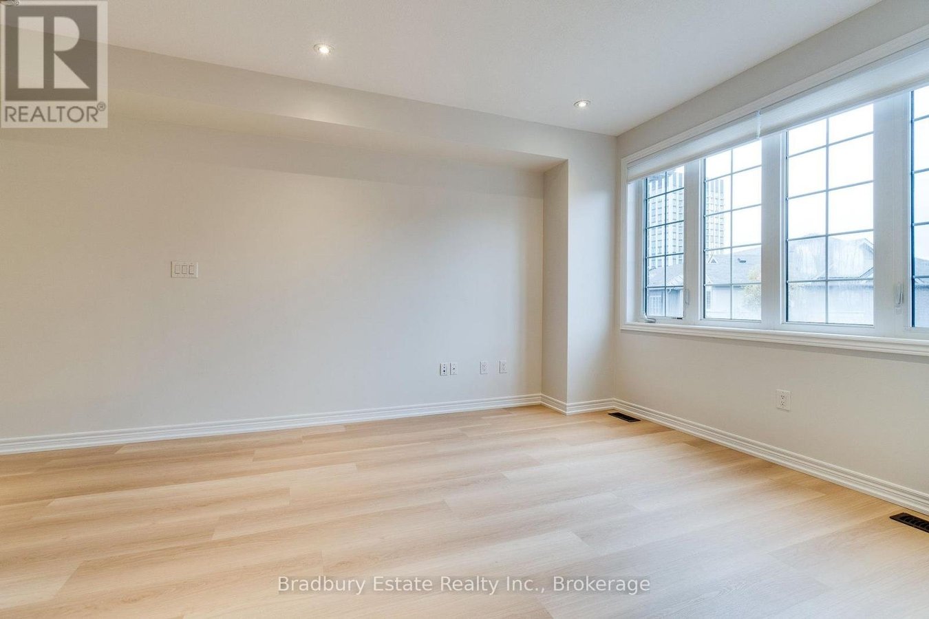 3105 BLACKFRIAR COMMON - Photo 15