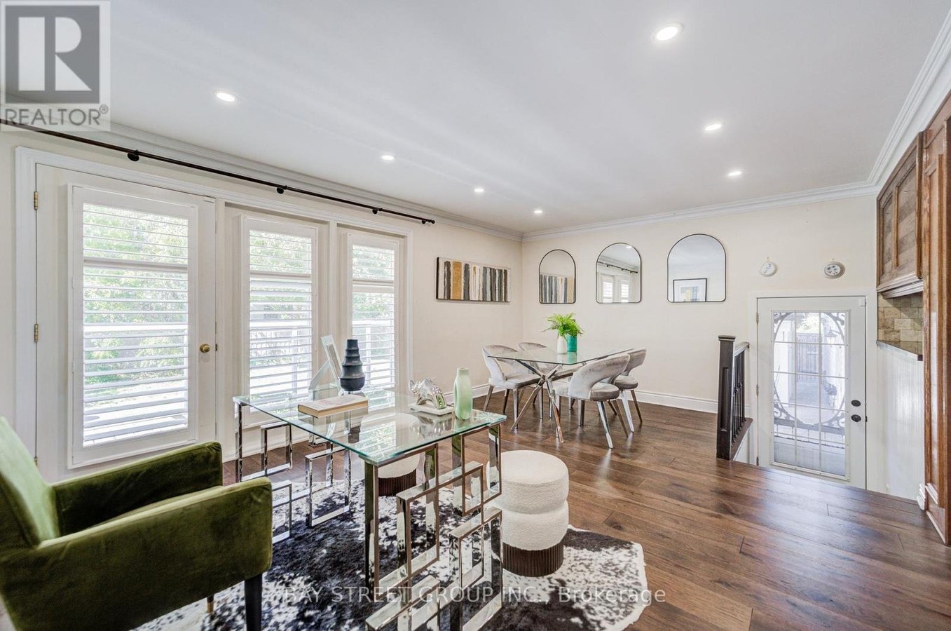 363 LAKESHORE ROAD W - Photo 16