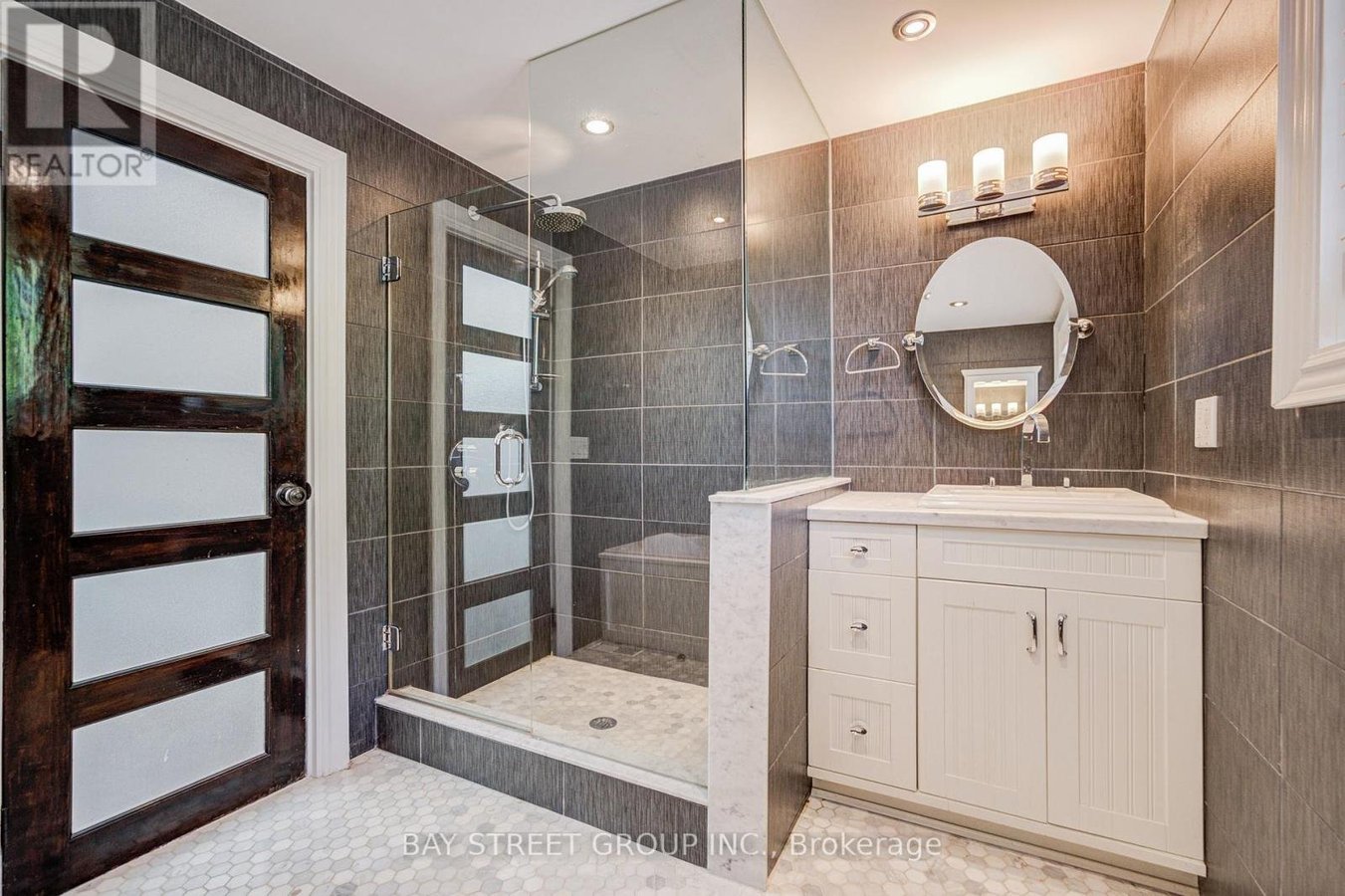 363 LAKESHORE ROAD W - Photo 21