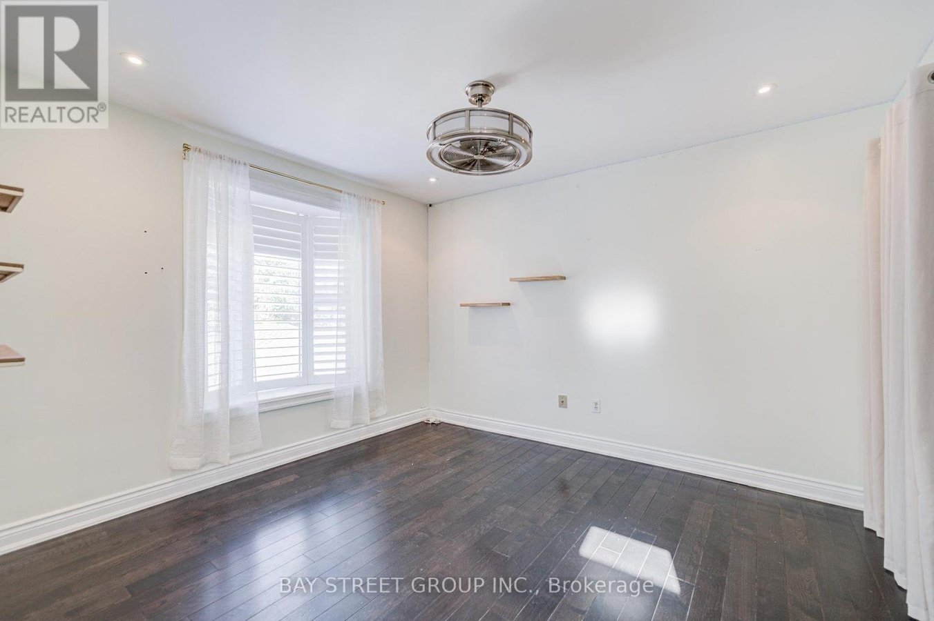 363 LAKESHORE ROAD W - Photo 24