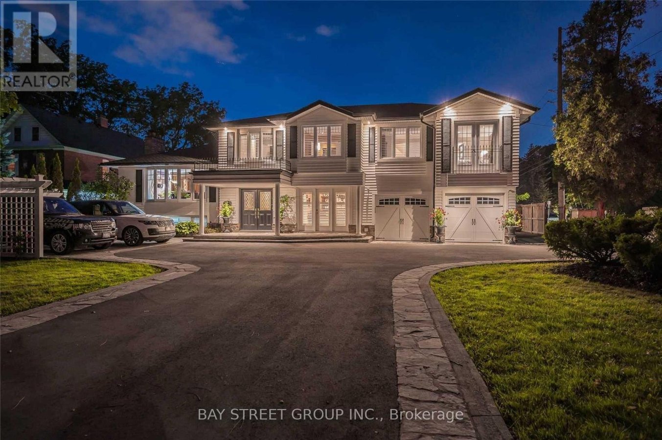 363 LAKESHORE ROAD W - Photo 46
