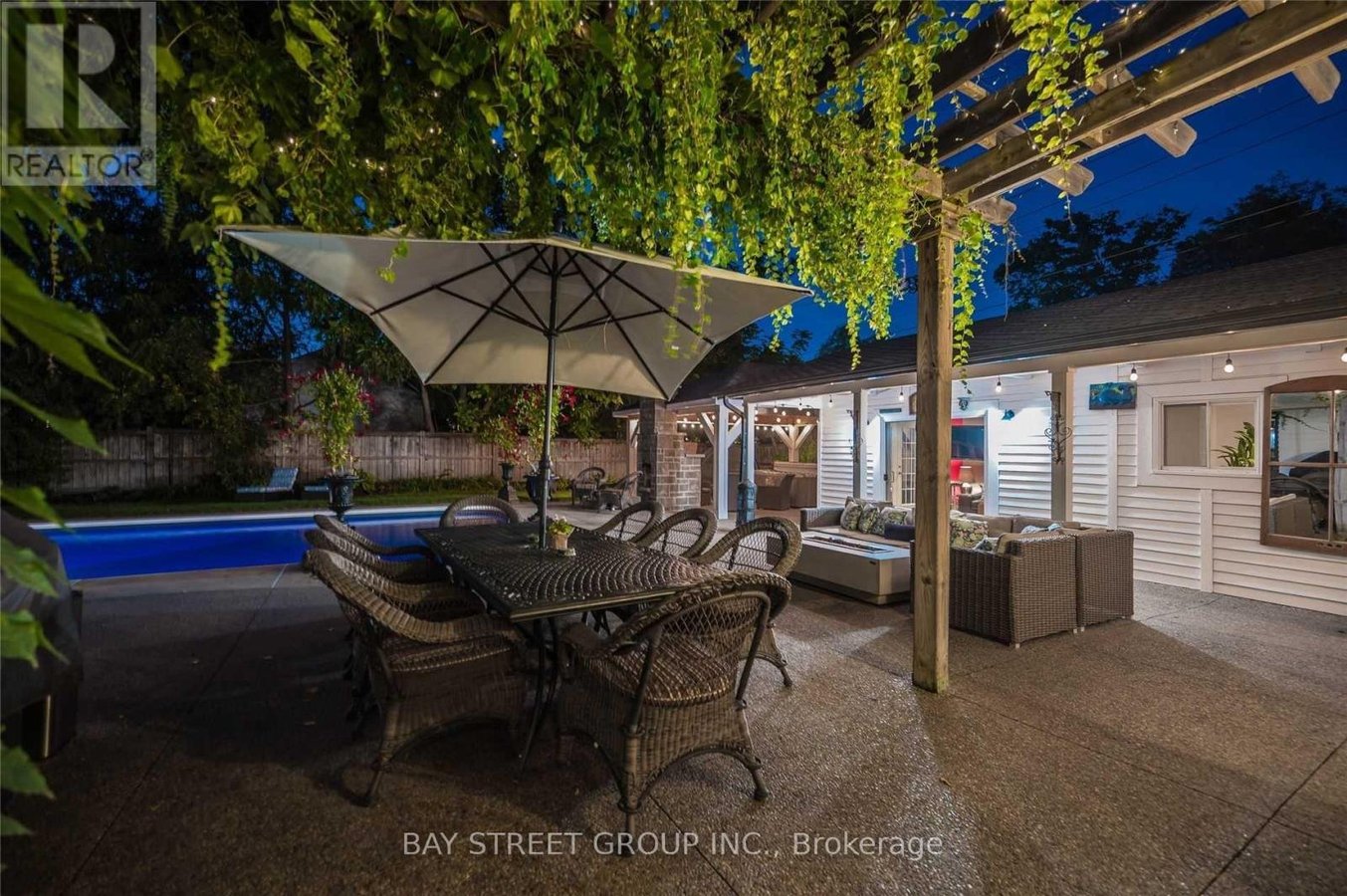 363 LAKESHORE ROAD W - Photo 48