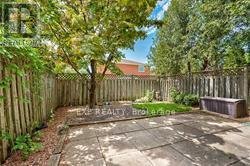 1296 VALERIE CRESCENT W - Photo 17