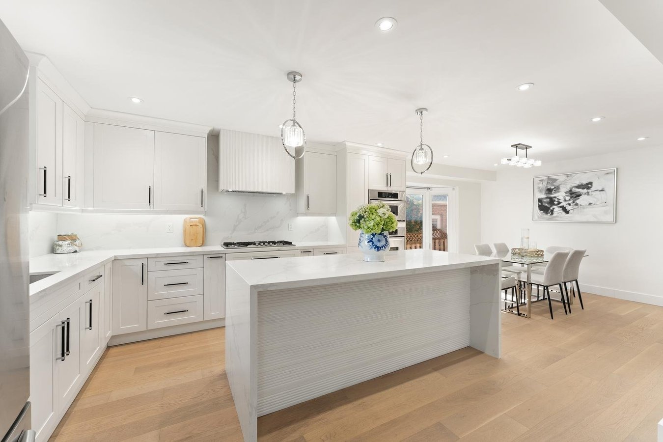 1186 Glenashton Drive - Photo 4