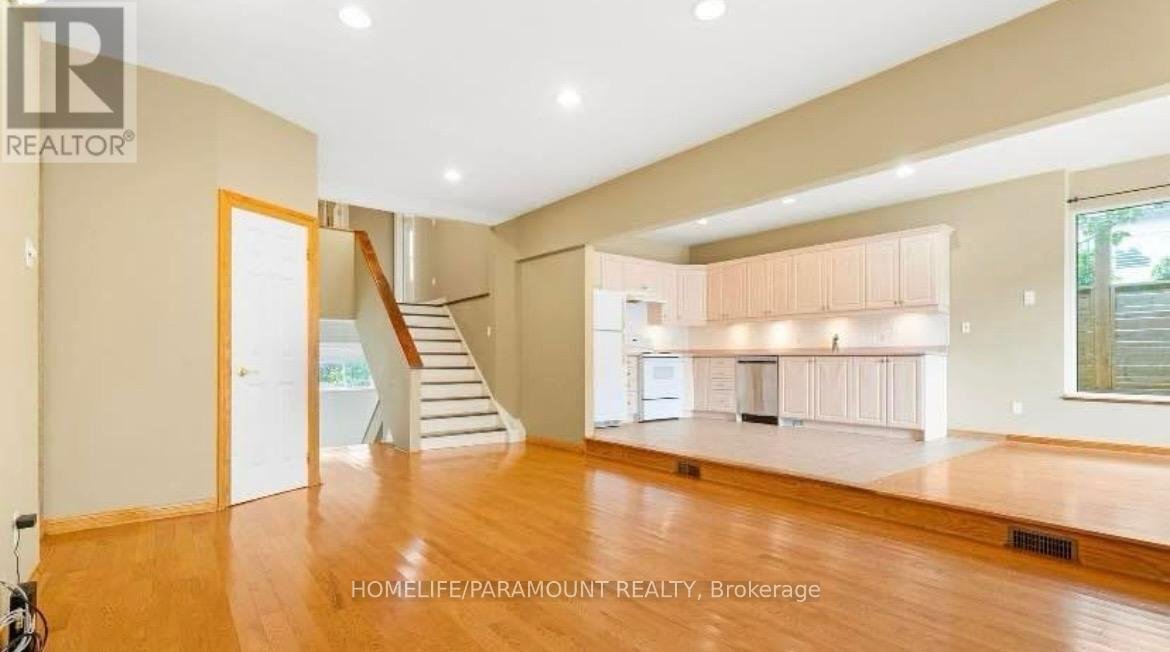 196 NELSON STREET W - Photo 3