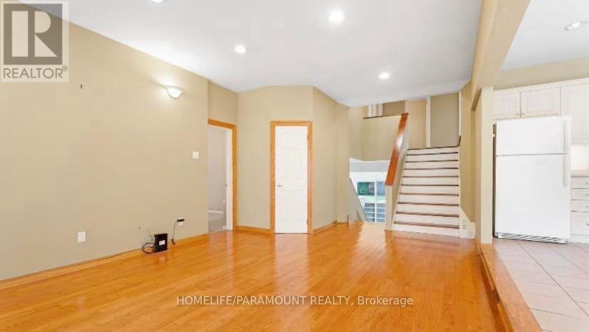 196 NELSON STREET W - Photo 4