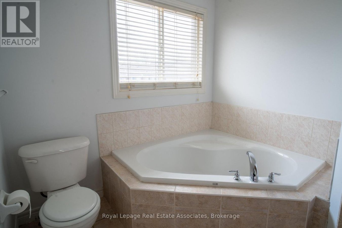 2382 SEQUOIA WAY - Photo 32