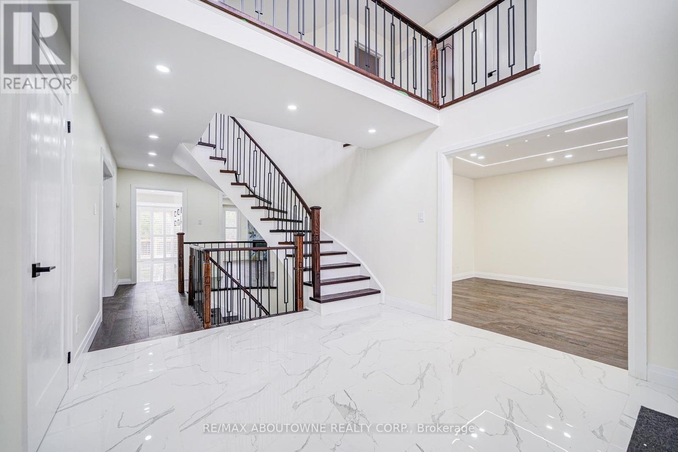 1126 BERKSHIRE COURT - Photo 7