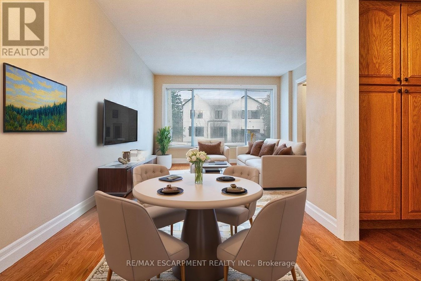 UPPER - 249 SOUTHVIEW ROAD - Photo 2