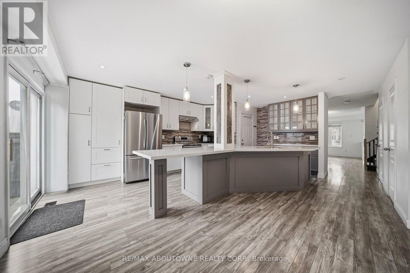 2502 POSTMASTER DRIVE - Photo 8