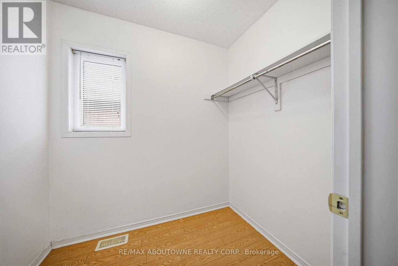 2502 POSTMASTER DRIVE - Photo 21