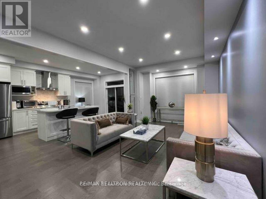 121 MARIGOLD GARDENS - Photo 2