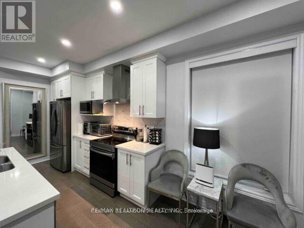 121 MARIGOLD GARDENS - Photo 3