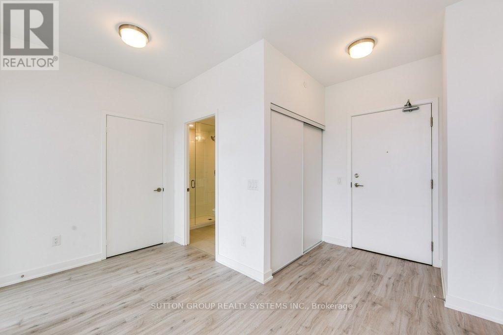612 - 3005 PINE GLEN ROAD - Photo 2