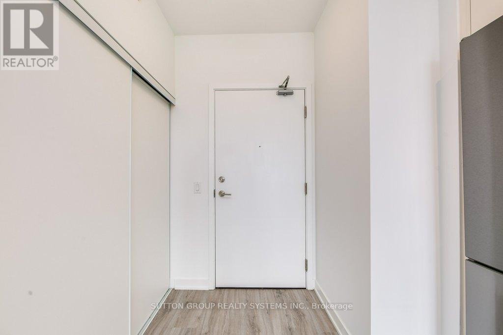 612 - 3005 PINE GLEN ROAD - Photo 4